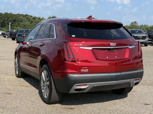 Used 2024 Cadillac XT5 Premium Luxury w/ Technology Package AWD/4WD image 6