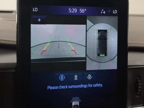 Used 2022 Ford Explorer King Ranch w/ Premium Technology Package image 10