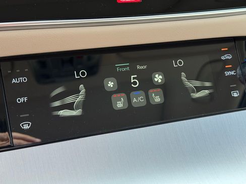 New 2026 Genesis GV70 2.5T Select image 34