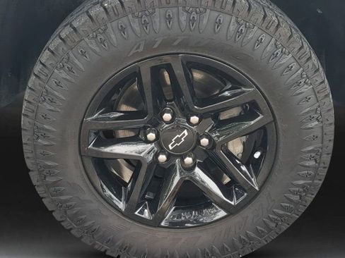 Used 2023 Chevrolet Silverado 1500 LT Trail Boss w/ Protection Package image 10