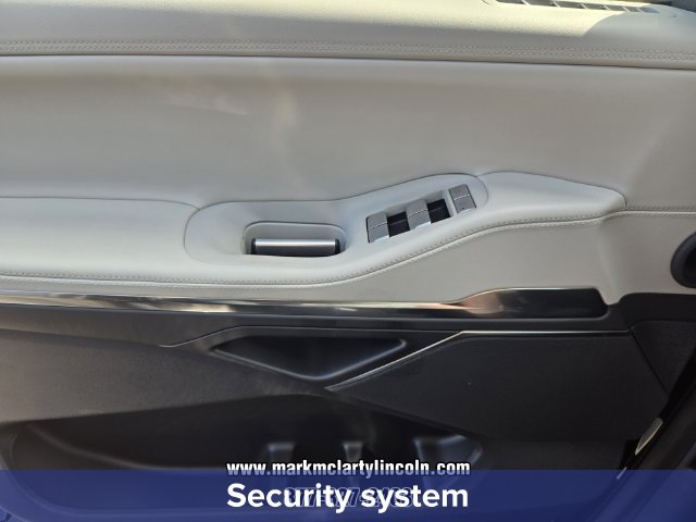 New 2026 Lincoln Navigator Premiere AWD/4WD image 26