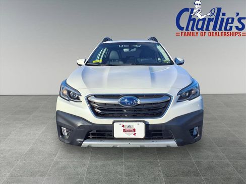 Certified 2022 Subaru Outback Limited image 2