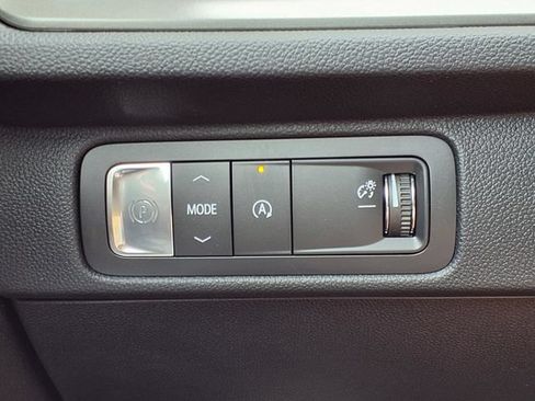 New 2026 Chevrolet Traverse LT w/ Driver Confidence Package FWD image 17