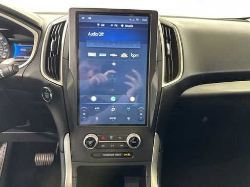 Used 2021 Ford Edge SE image 21