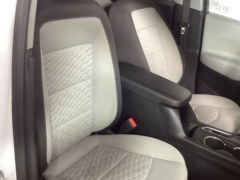 Used 2020 Chevrolet Equinox LS w/ LS Convenience Package image 17