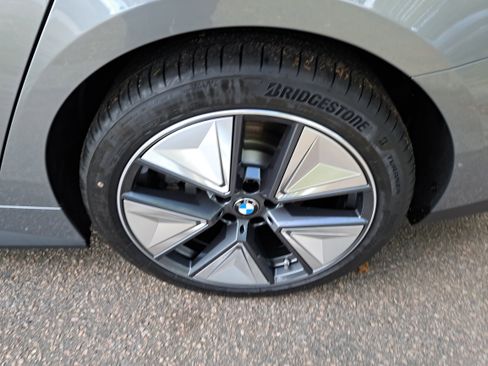 New 2025 BMW i4 eDrive40 w/ Premium Package image 35