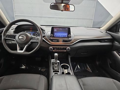 Used 2023 Nissan Altima 2.5 SV AWD/4WD image 21