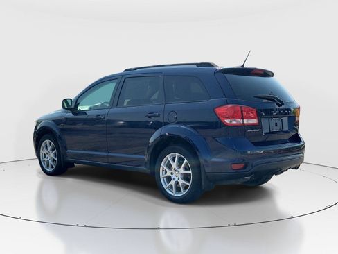 Used 2017 Dodge Journey SXT w/ Premium Group FWD image 3