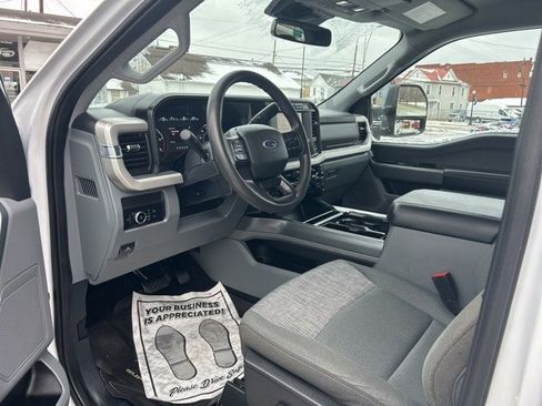 Used 2023 Ford F250 XLT image 19