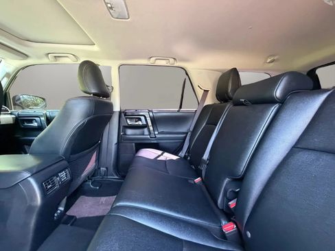 Used 2020 Toyota 4Runner Venture w/ Moonroof Package AWD/4WD image 19
