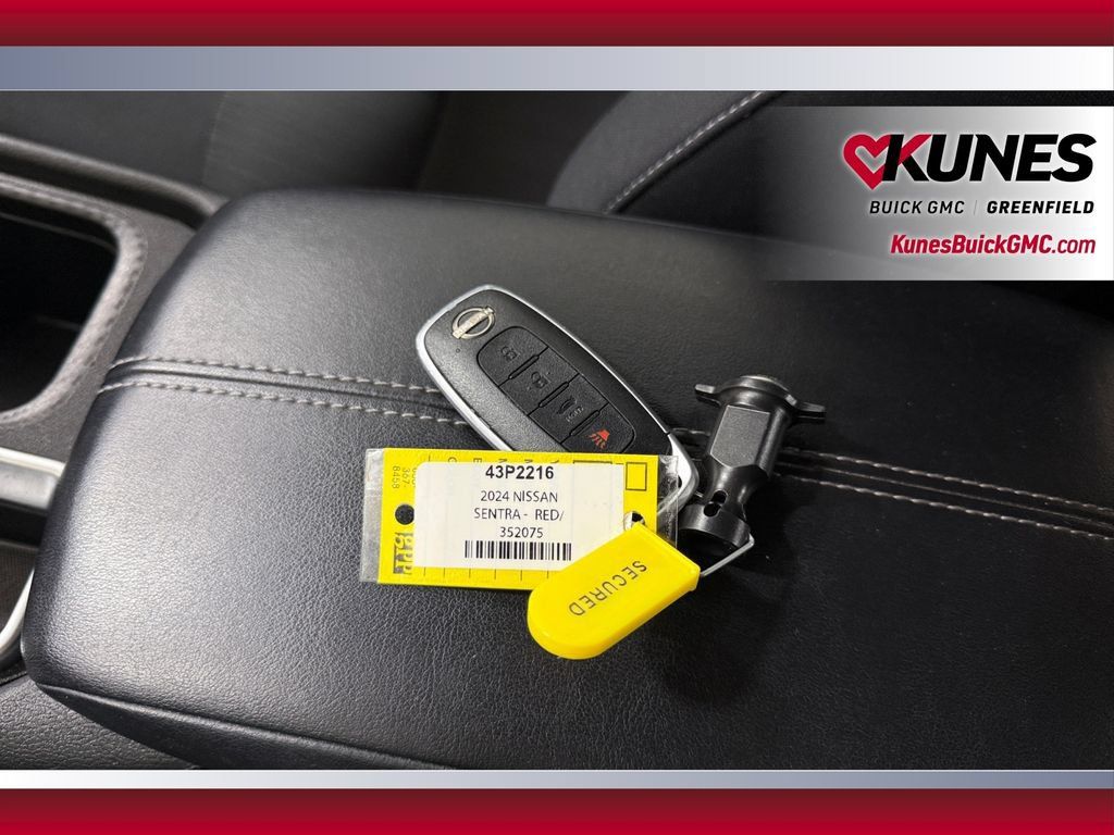 Used 2024 Nissan Sentra SV FWD image 34