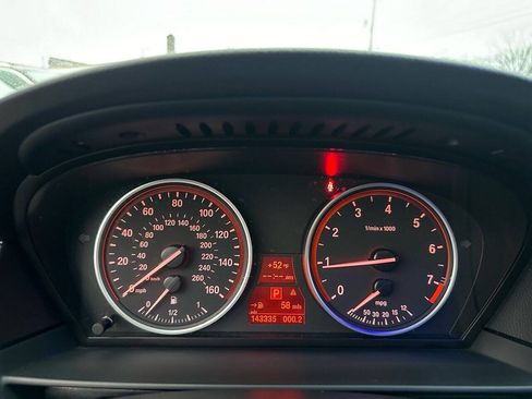 Used 2010 BMW 535i xDrive Sedan AWD/4WD image 12