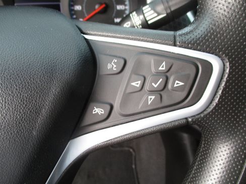 Used 2022 Chevrolet Malibu LT image 17