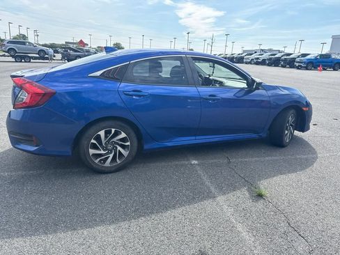 Used 2017 Honda Civic EX image 2