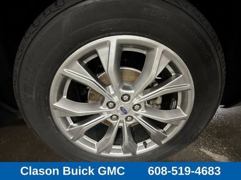 Used 2023 Ford Explorer Limited AWD/4WD image 38