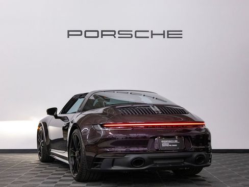 Certified 2024 Porsche 911 Targa 4 GTS AWD/4WD image 3