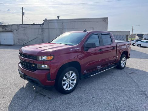 Used 2019 Chevrolet Silverado 1500 Custom w/ Custom Value Package AWD/4WD image 7