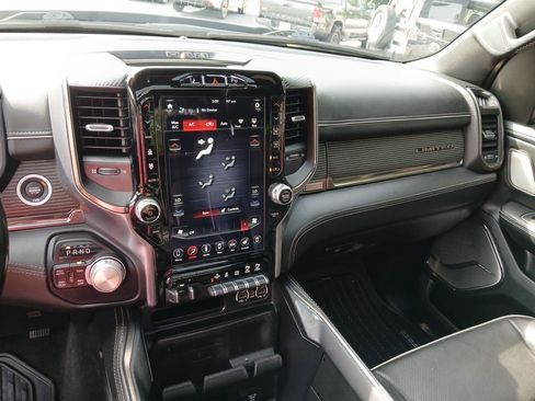 Used 2020 RAM 1500 Limited w/ Black Appearance Package AWD/4WD image 21