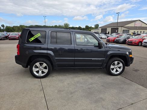 Used 2014 Jeep Patriot Latitude image 4