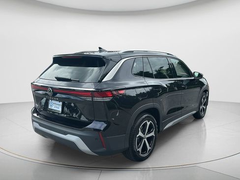 New 2026 Volkswagen Tiguan SE FWD image 5