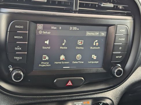 Used 2020 Kia Soul LX FWD image 7