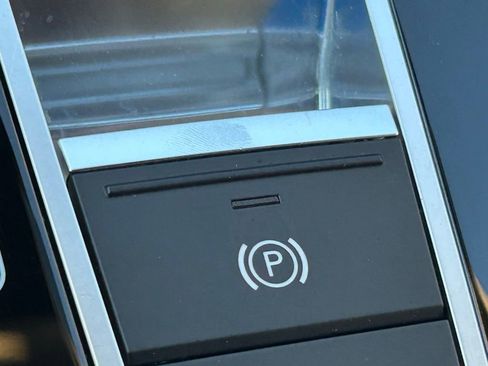 Used 2023 Audi Q7 2.0T Premium w/ Towing Package image 59