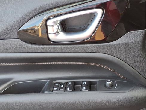 Used 2023 Jeep Compass Limited AWD/4WD image 19