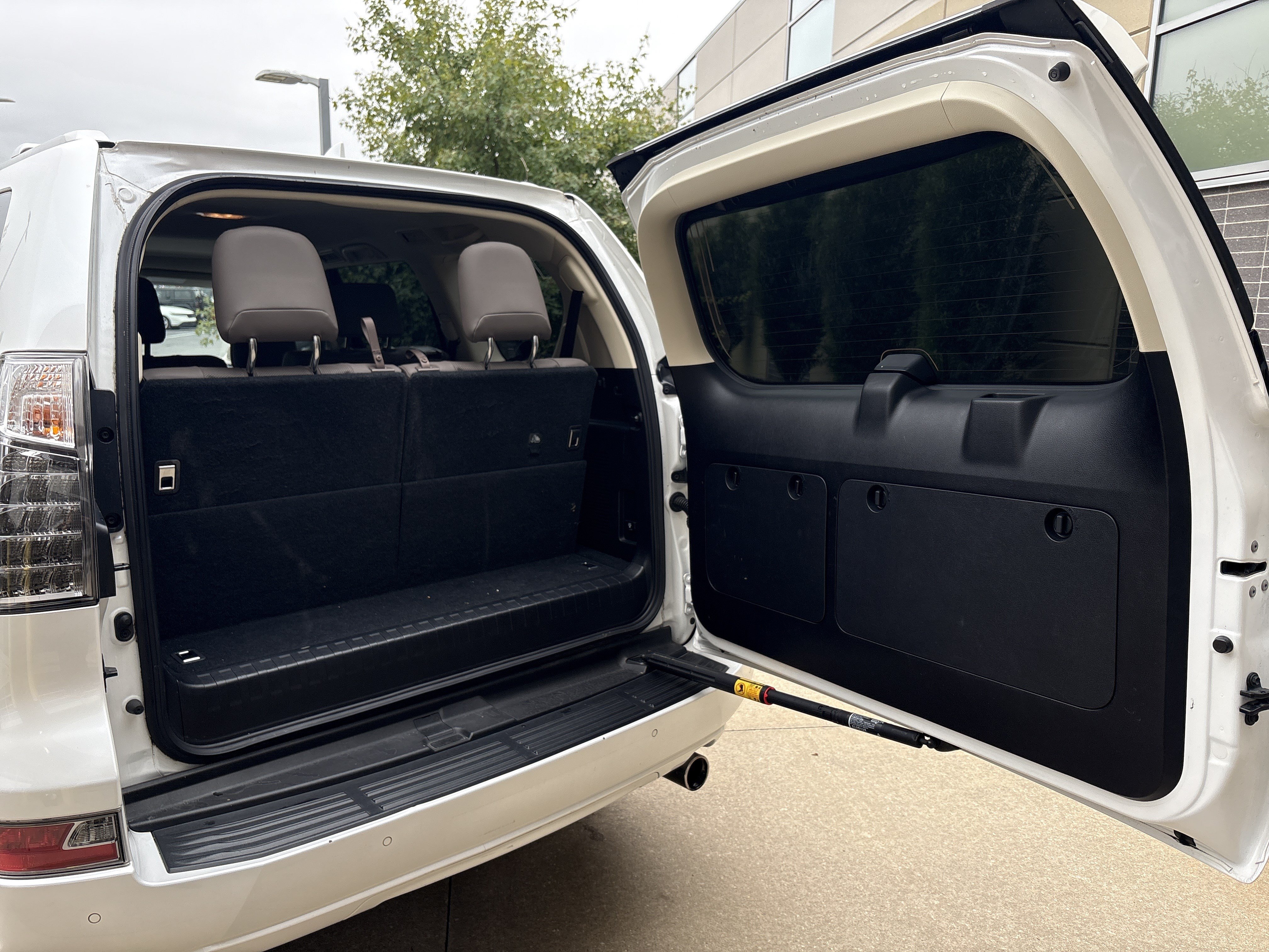 Used 2023 Lexus GX 460 Premium AWD/4WD image 38