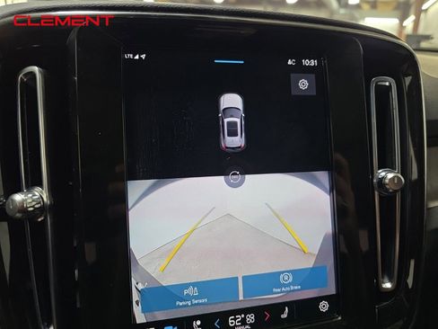 Used 2023 Volvo XC40 B5 Ultimate image 19