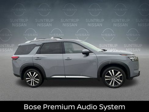 Certified 2025 Nissan Pathfinder Platinum w/ Cargo Package AWD/4WD image 8