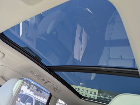 New 2026 Volvo XC60 B5 Ultra w/ Protection Package Premier image 17