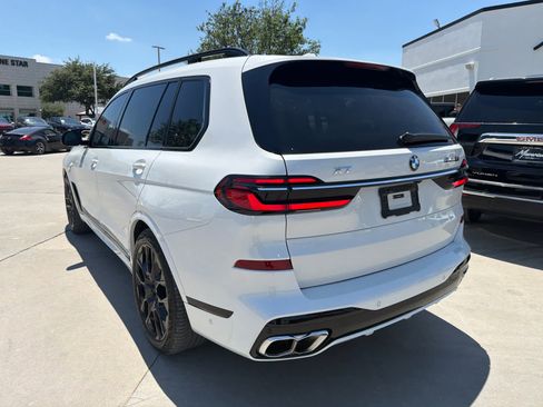 Used 2025 BMW X7 M60i AWD/4WD image 2