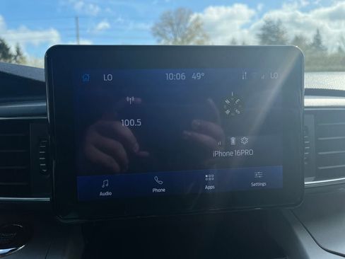 Used 2024 Ford Explorer XLT w/ Equipment Group 202A AWD/4WD image 25