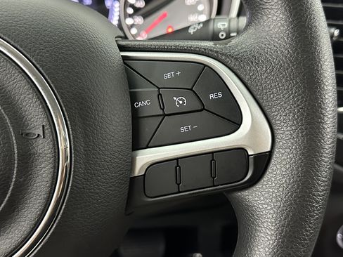 Used 2020 Jeep Compass Sport image 19