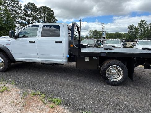 New 2026 RAM 5500 Tradesman w/ Chrome Appearance Group AWD/4WD image 11