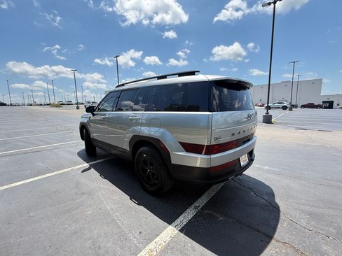 Used 2024 Hyundai Santa Fe XRT AWD/4WD image 2