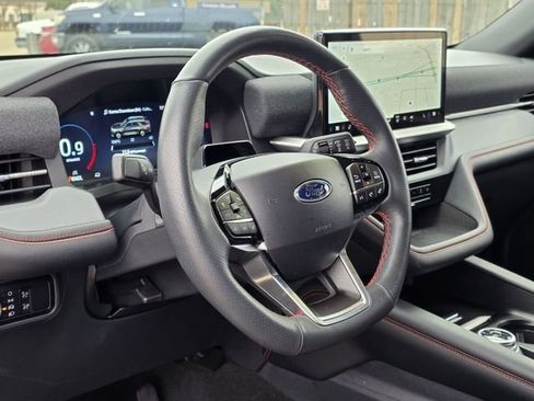 Used 2025 Ford Explorer ST-Line image 24