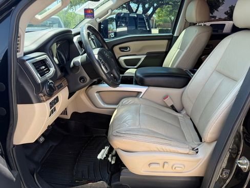Used 2016 Nissan Titan SL AWD/4WD image 12