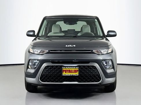 Used 2022 Kia Soul S FWD image 2