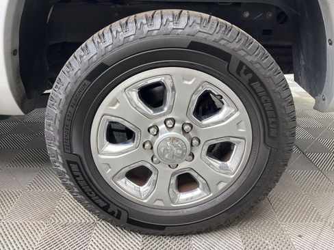 Used 2017 RAM 2500 Laramie image 6