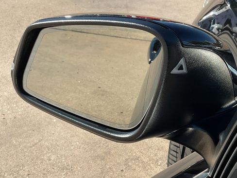 Used 2018 BMW 440i Convertible image 11