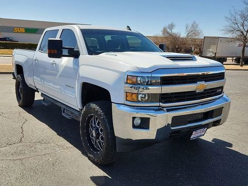 Used 2017 Chevrolet Silverado 2500 LT w/ LT Convenience Package image 6