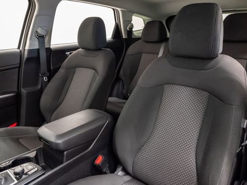 Certified 2025 Kia Sportage LX AWD/4WD image 8