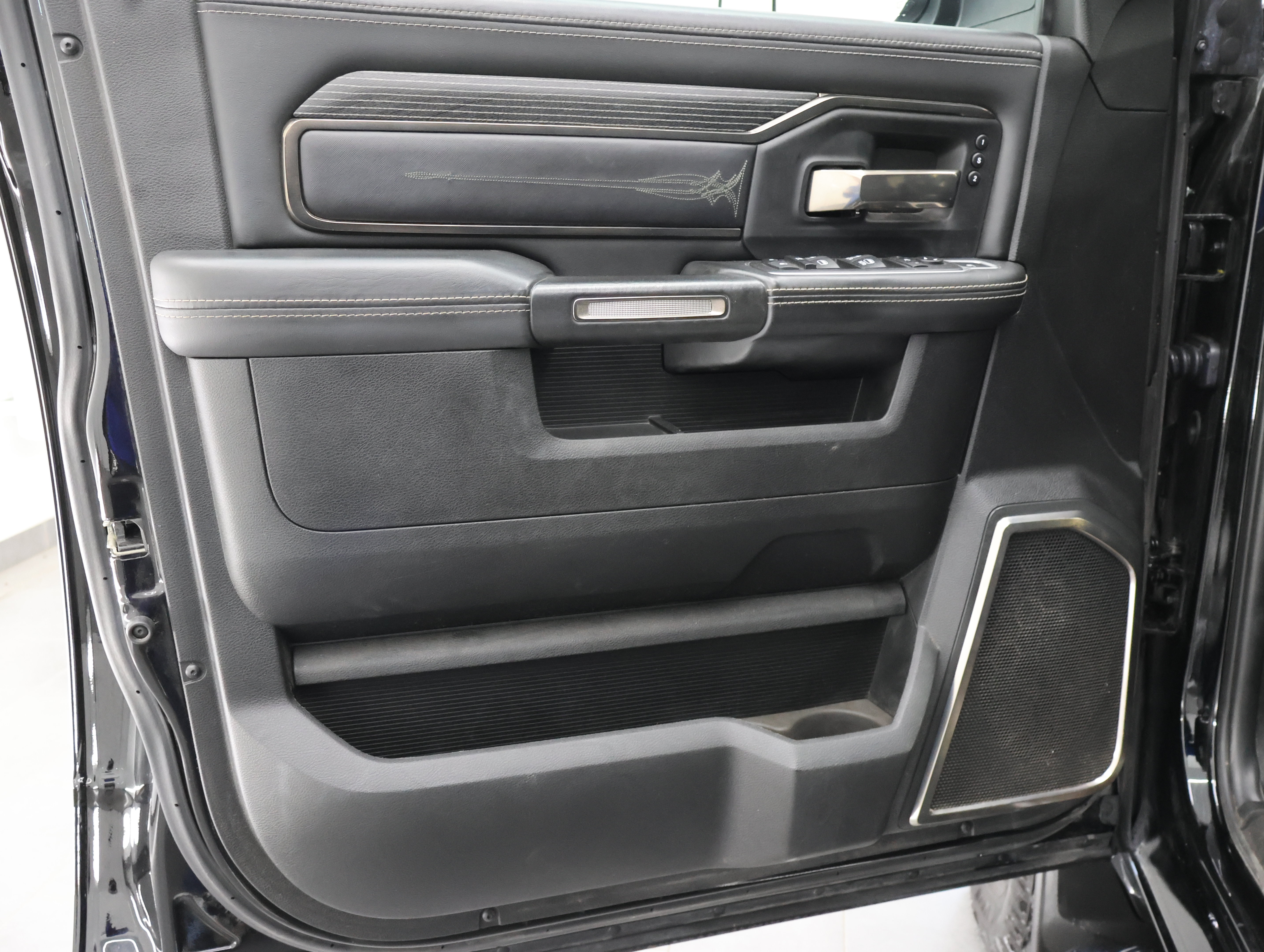 Used 2021 RAM 3500 Limited AWD/4WD image 41