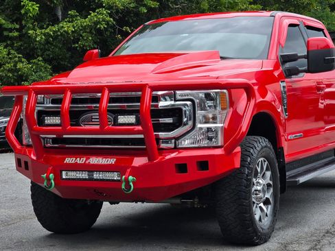 Used 2021 Ford F250 Lariat w/ Lariat Value Package AWD/4WD image 2