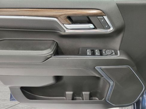 Used 2023 Chevrolet Silverado 1500 RST image 25