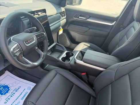 New 2027 GMC Terrain Elevation w/ Elevation Premium Package AWD/4WD image 16