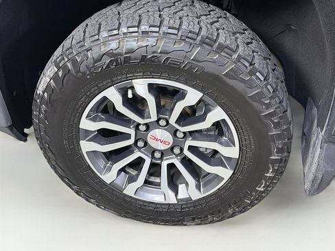 Used 2020 GMC Sierra 1500 AT4 w/ AT4 Premium Package image 32