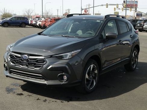 Used 2025 Subaru Crosstrek 2.5i Limited w/ Crosstrek Mirror Package image 7