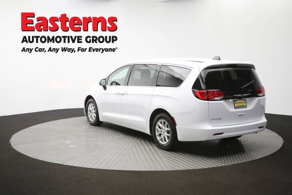 Used 2022 Chrysler Voyager LX FWD image 65